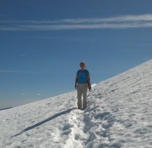 Walking in the snow, Galdhøpiggen